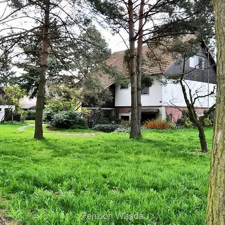 Wanda ゲストハウス Bohumín